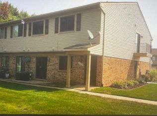 50159 N Benny Ct, Chesterfield, MI 48047