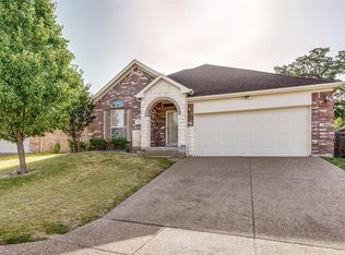 176 Overland Trl, Weatherford, TX 76087