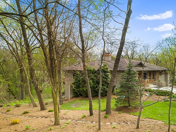 3rd image of 40W329 Winchester Way
