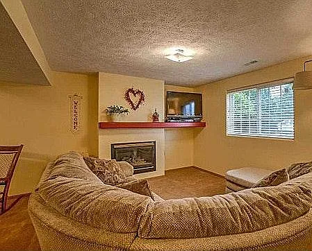 6509 N 112th Ave — Photo 9