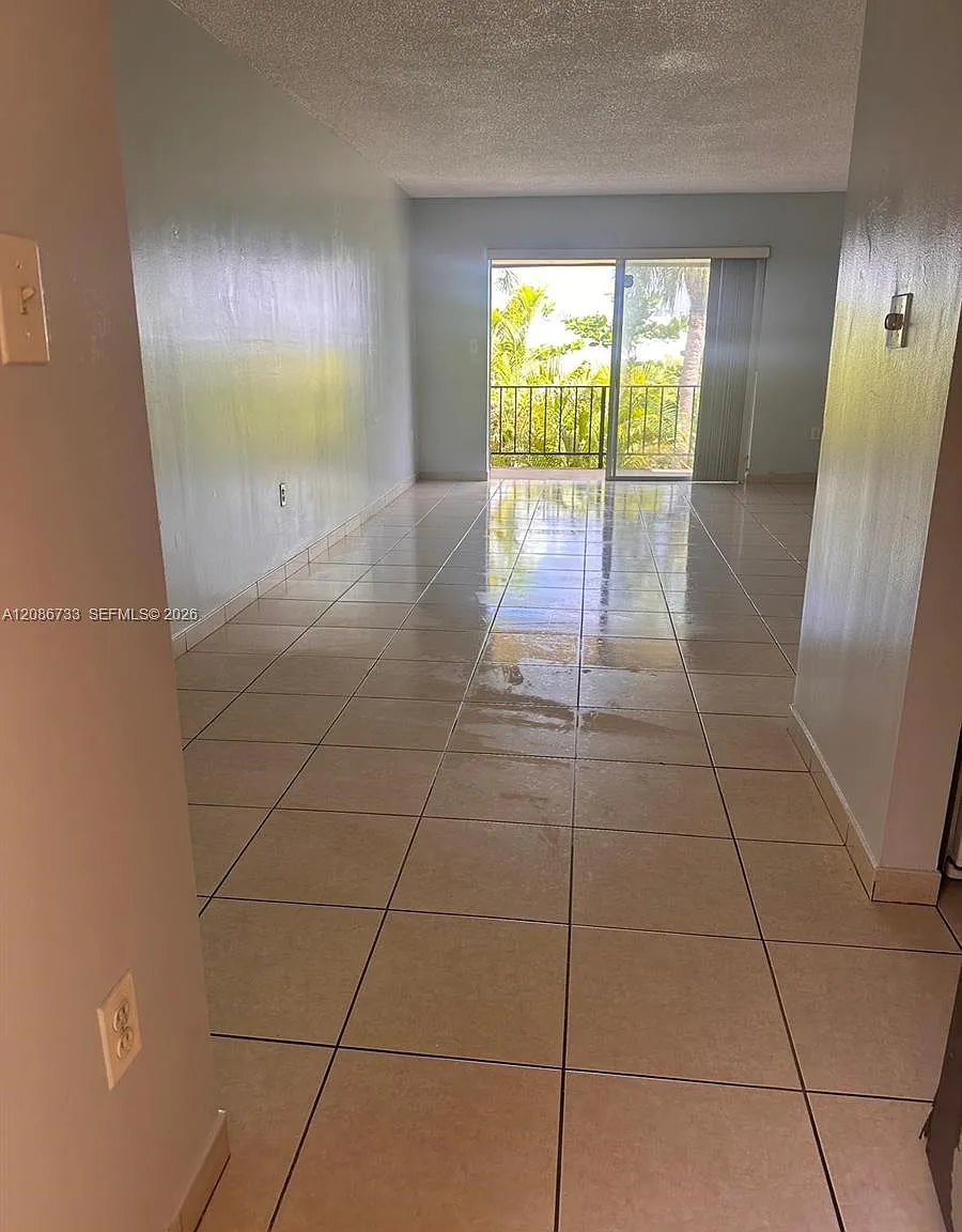 Heather Walk Condo — Photo 2