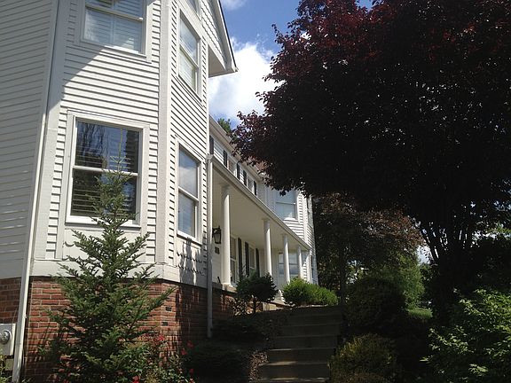 2nd image of 2462 Dogwood Dr