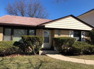 204 Thelin Ct, Wilmette, IL 60091