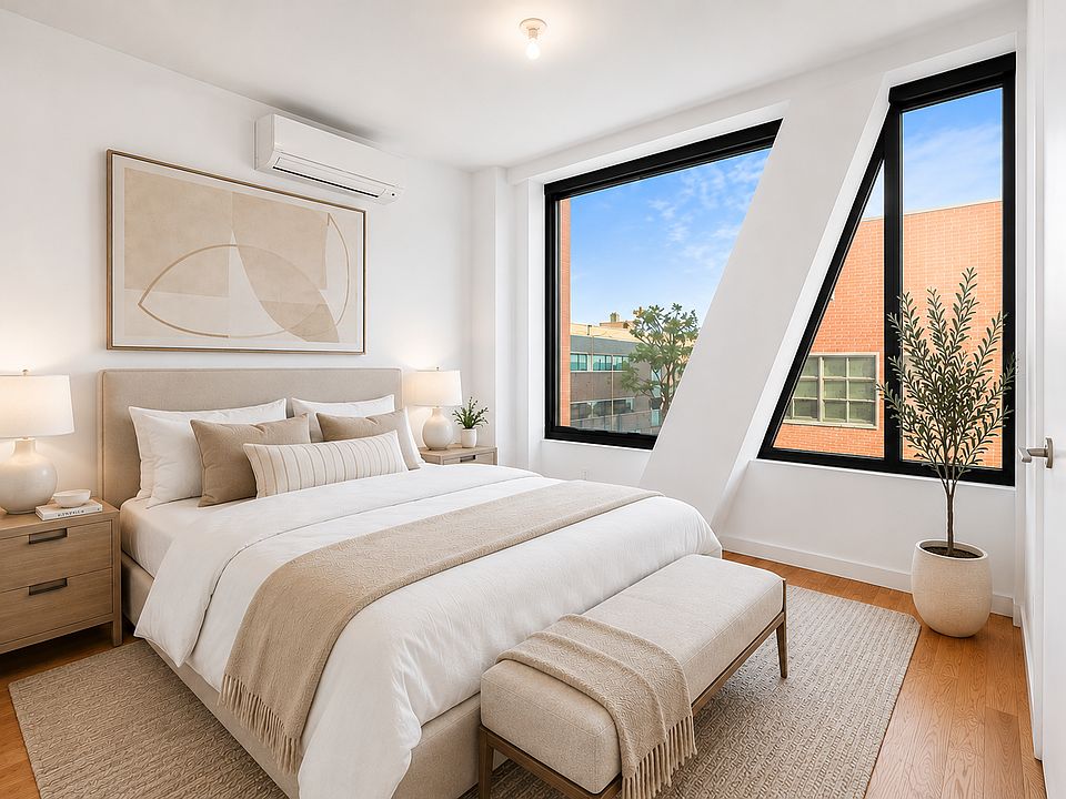 1st image of 123 Melrose St APT 405