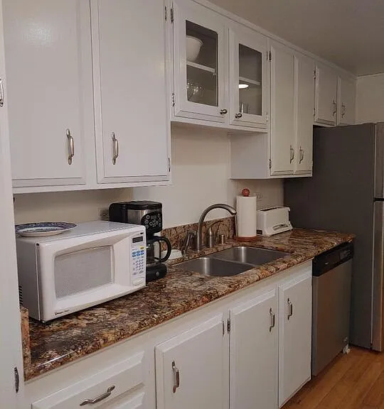 23918 De Ville Way #B — Photo 21