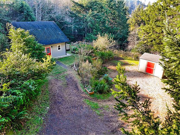 2nd image of 94516 Riley Creek Way