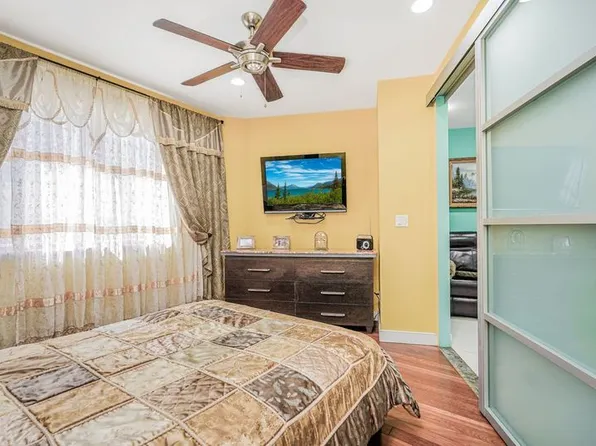 2113 Kings Highway image 13 of 23