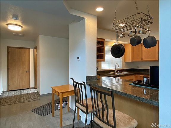5th image of 1628 Cottondale Ln SE