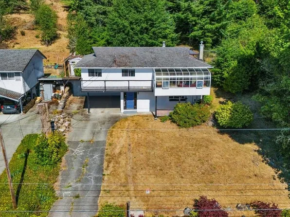 2348 French Rd N, Sooke, BC V9Z 0M5