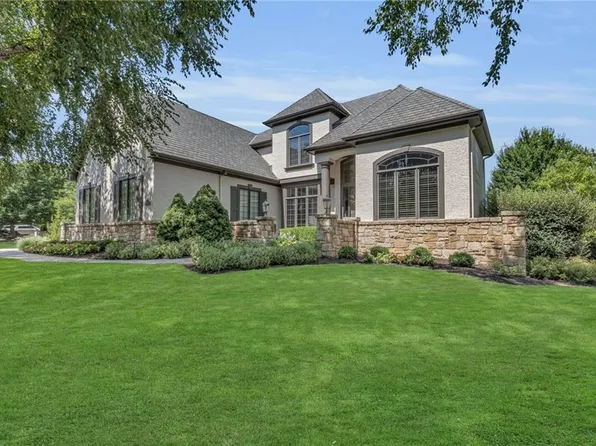 14205 Bluejacket St, Overland Park, KS 66221