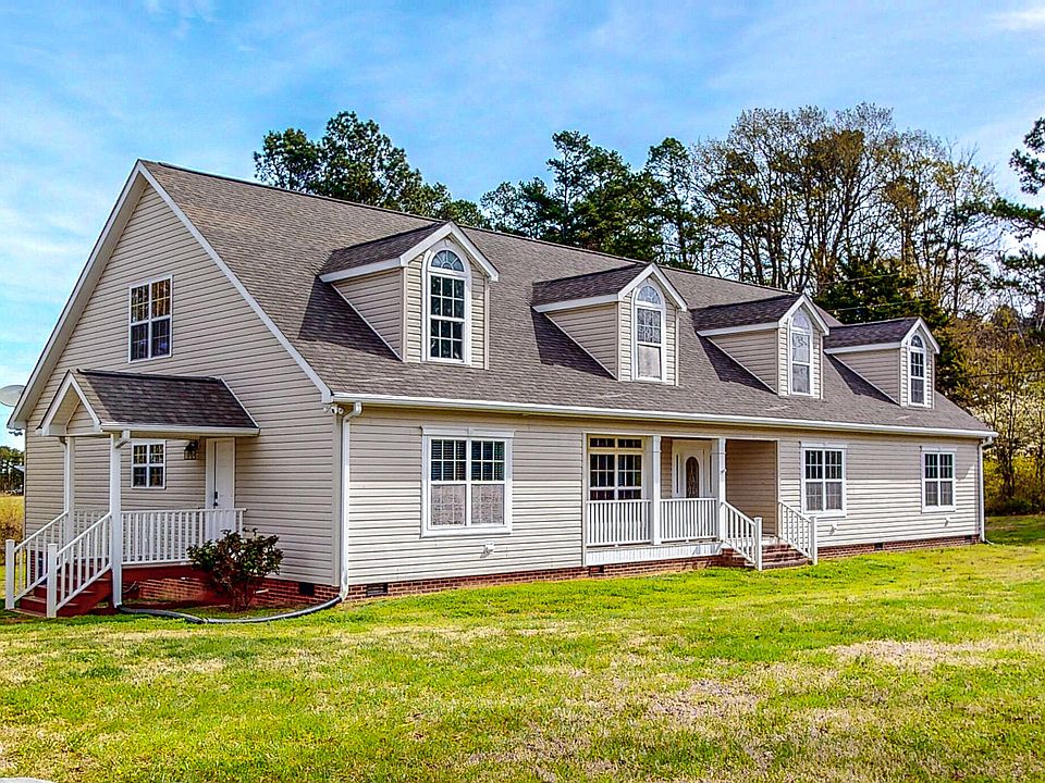 1st image of 471 Parham Rd