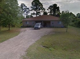 133 Meadow Rd, Lehigh Acres, FL