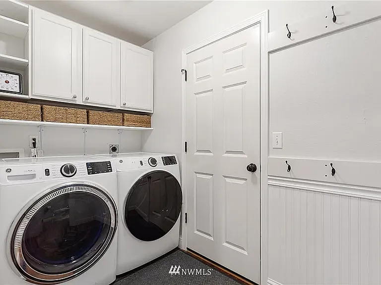 7118 Autumn Ave SE — Photo 10