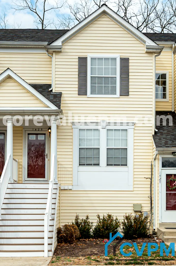1425 Nestlewood Ct — Photo 1