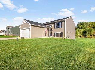 26541 Gaited Horse Trl, South Bend, IN 46619