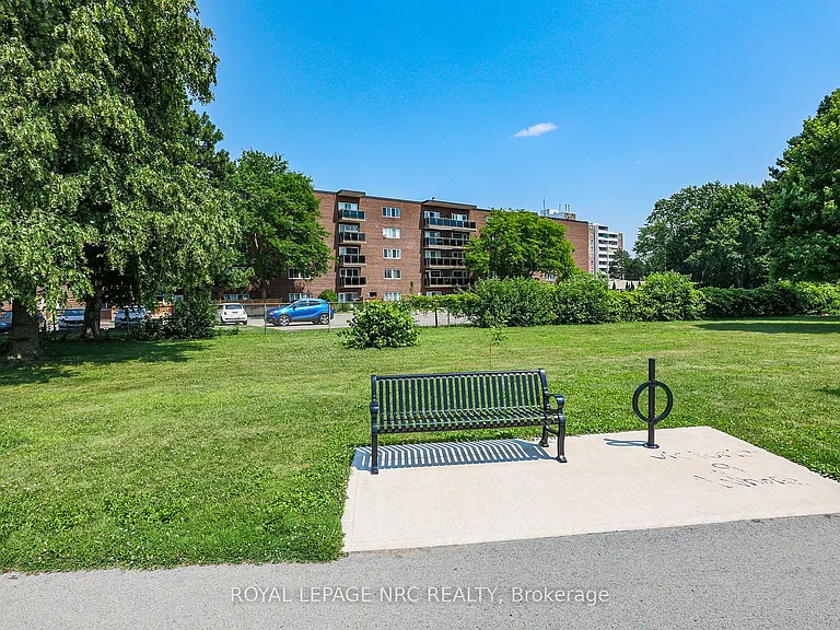 196 Scott St #208 — Photo 26