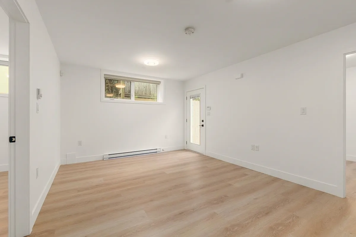 2 bed, 575 sqft, $2,350 — Photo 4