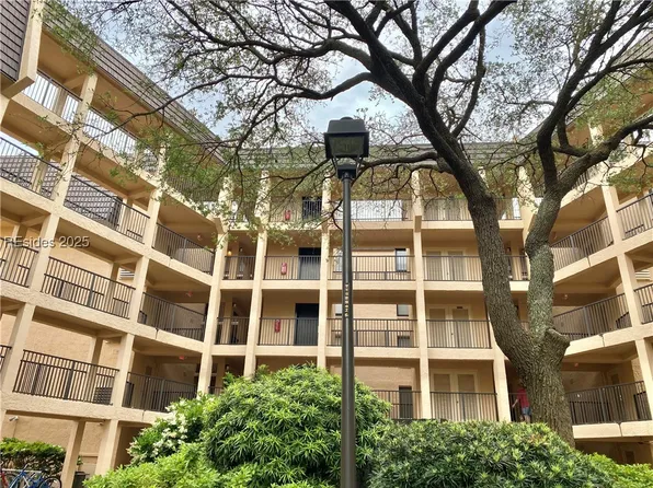 85 Folly Field Rd APT 1102, Hilton Head Island, SC 29928