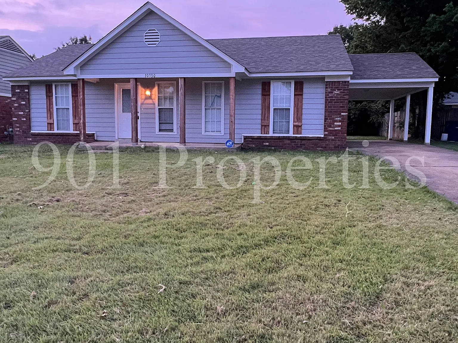 3 bed, 1103 sqft, $1,700 — Photo 1