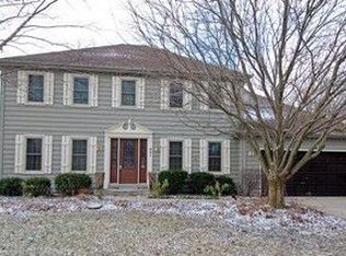 621 Flock Ave, Naperville, IL 60565