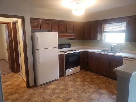 5th image of 4300 S Canterbury Pl APT B
