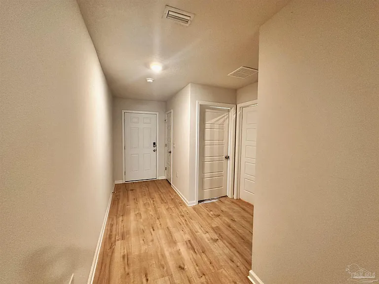 1040 Lovebird Ct — Photo 2