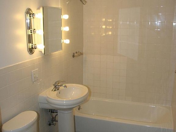 5th image of 18 Sherman Ave #2