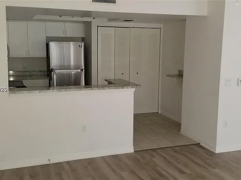 4195 N Haverhill Rd #303 — Photo 1