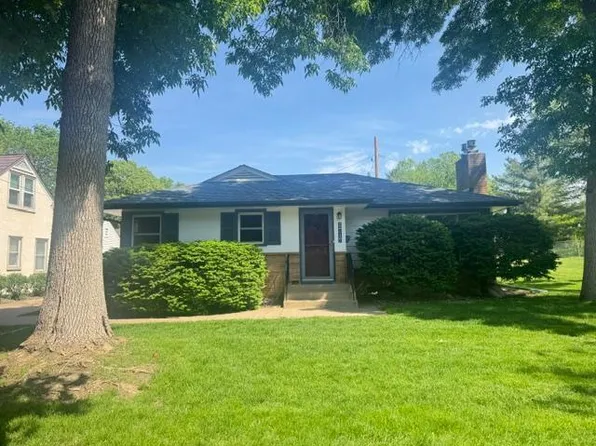 2717 30th Ave NE, Saint Anthony, MN 55418