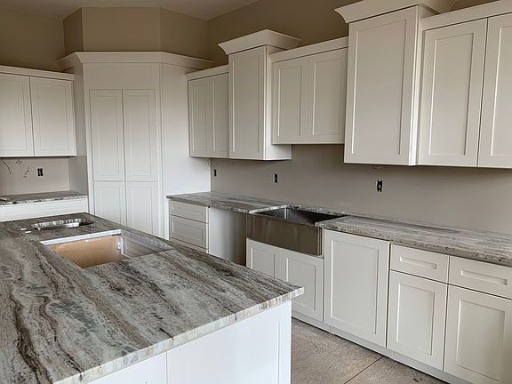 2nd image of 5320 S 93rd Pl