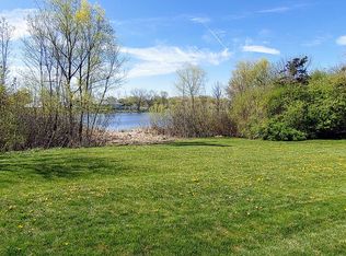 1215 N Forest Ave, Palatine, IL 60067