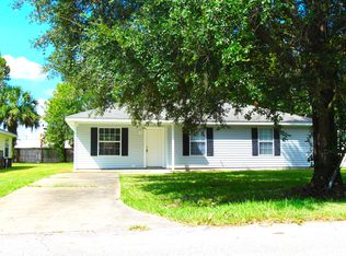718 Centerhill Dr W, Jacksonville, FL 32254