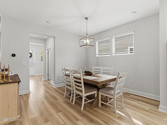 4th image of 160 SPRUCE HILL Point