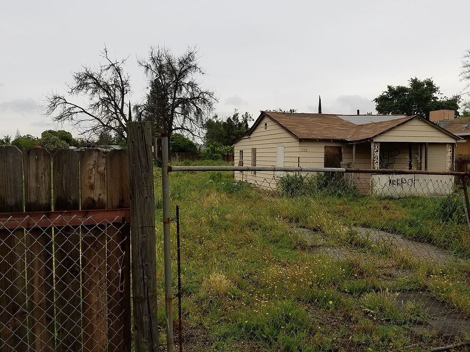 2nd image of 1589 4th Ave