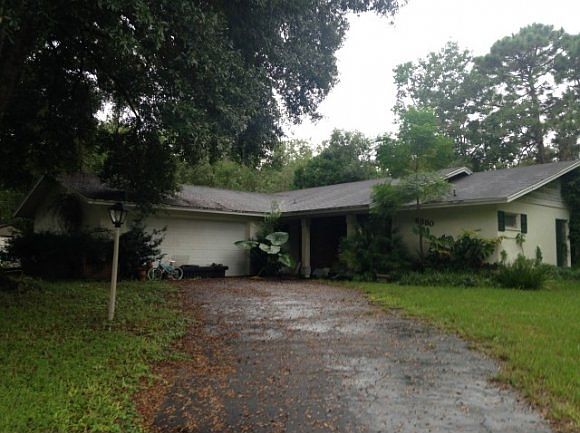 1st image of 8880 N Golfview Dr