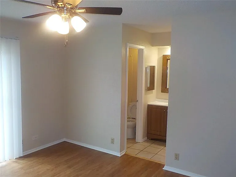 11713 Argonne Forest Trl #B — Photo 15