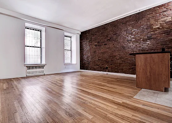 Rented by Urbane Brokerage | media 5