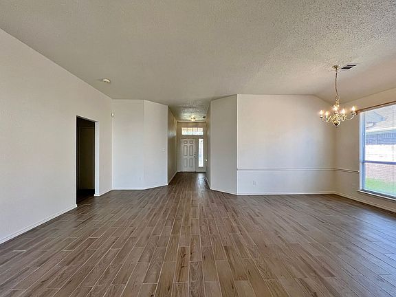 2nd image of 528 Woodacre Dr