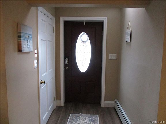 3rd image of 100 Kopf Road