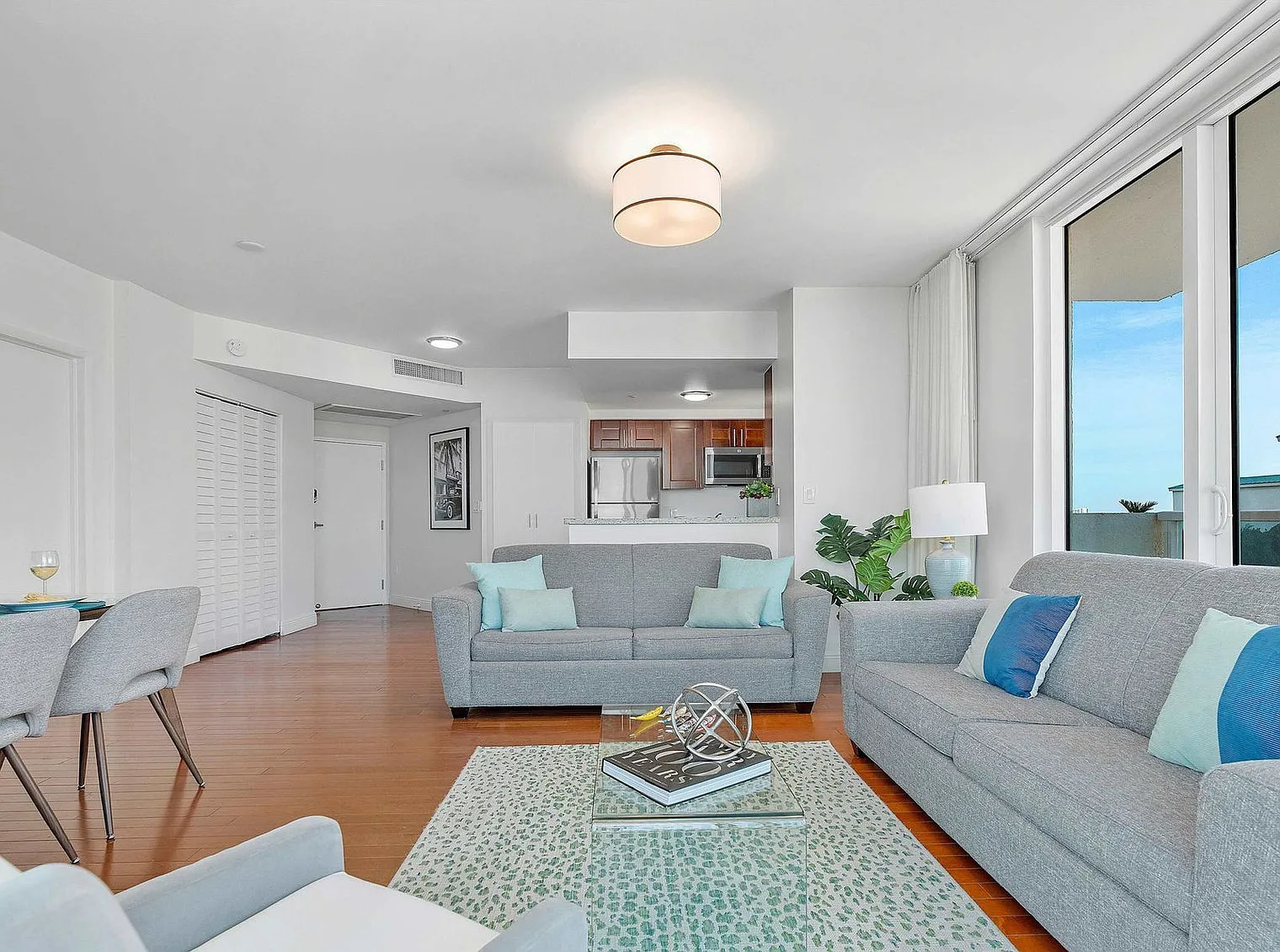 2 bed, 2.0 bath, 1097 sqft, $19,097 — Photo 2