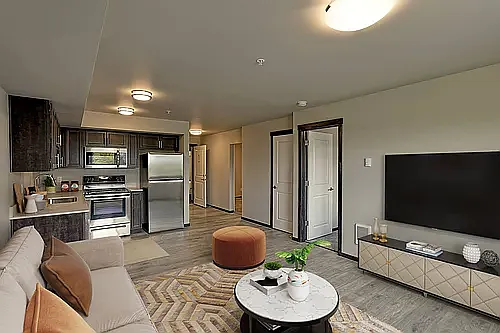 Pacific Pines Apartments — Photo 13