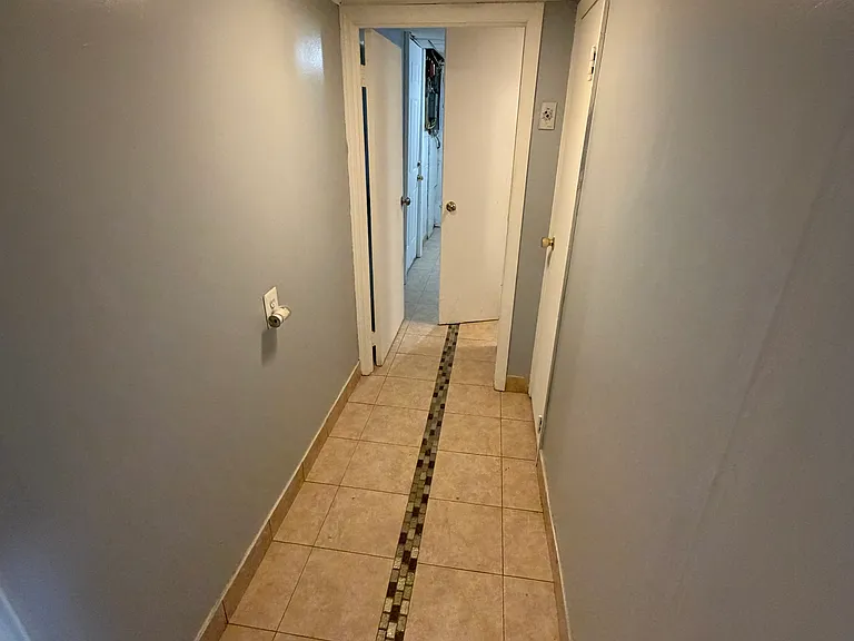 1333 Elbridge St #1 — Photo 9