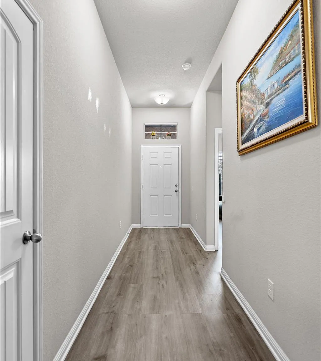 3 bed, 2.0 bath, 1472 sqft, $2,150 — Photo 4