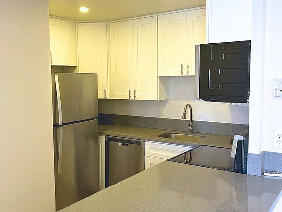 5th image of 4120 3rd Ave APT 101