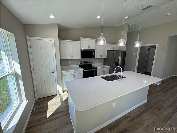 4th image of 8221 N Merrimac Way