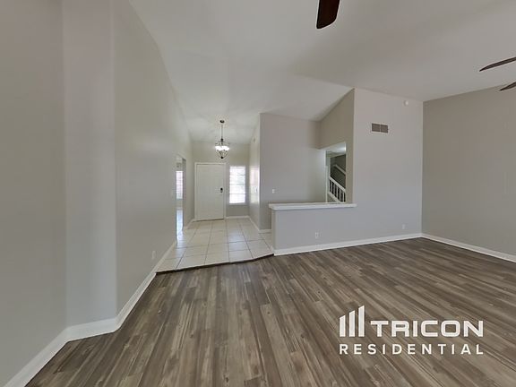 2nd image of 5813 Blush Ave