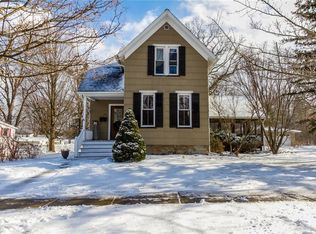 219 W Gibson St, Canandaigua, NY 14424