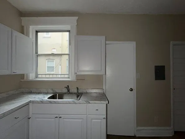 79 Jackson St #7A, Newark, NJ 07105