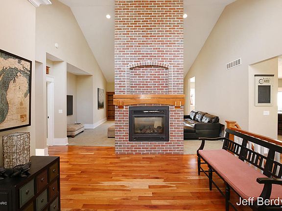 5th image of 6660 Wood Hollow Ct