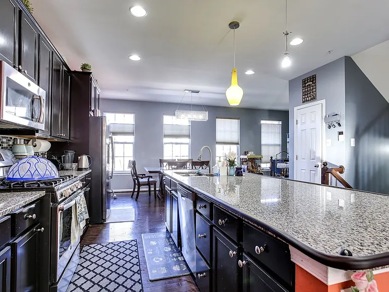 6802 Flour Mill Ct — Photo 3